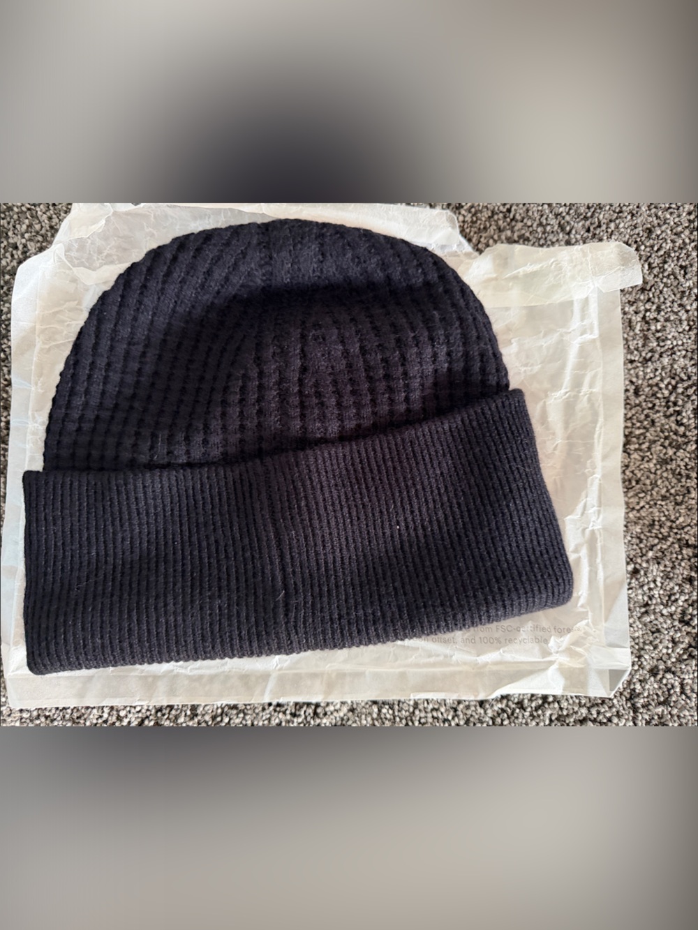 Everlane Men’s Black Cashmere Wool Ribbed Knit Beanie